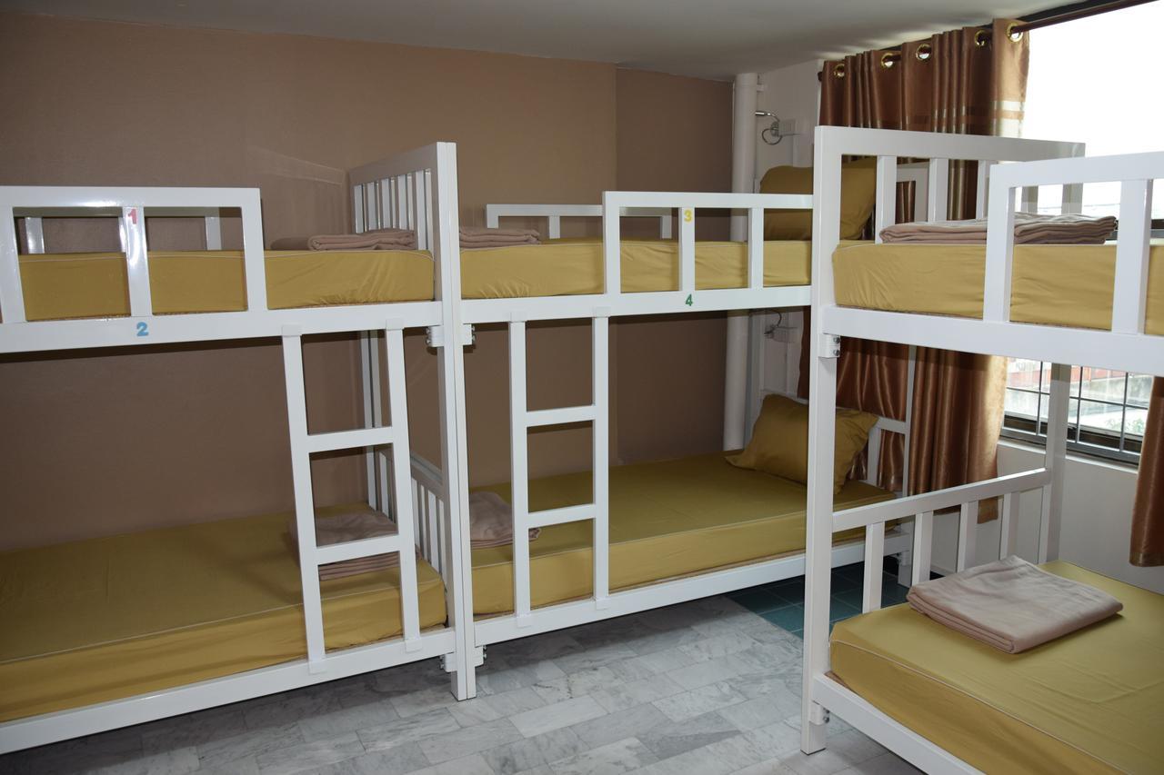 Like Home Бангкок Экстерьер фото